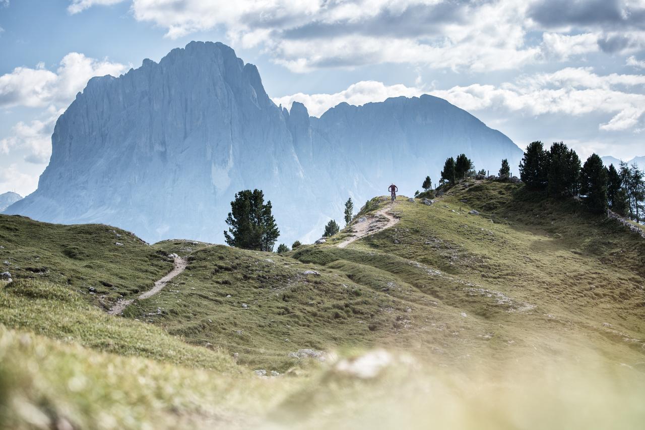 Linder Cycling Hotel Selva di Val Gardena Exterior photo