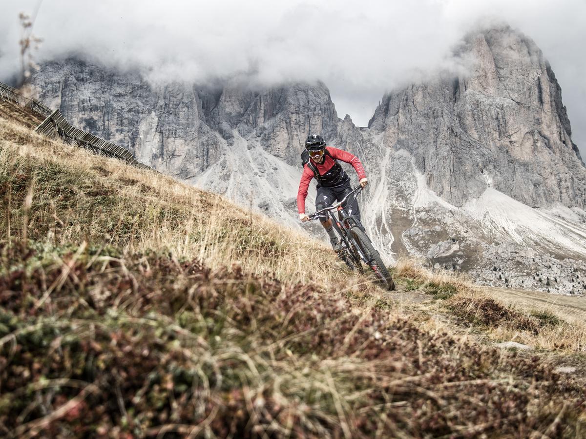 Linder Cycling Hotel Selva di Val Gardena Exterior photo